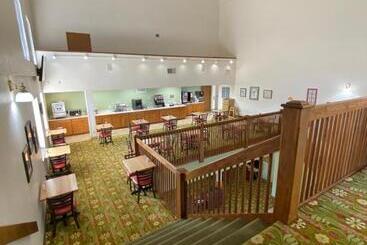 هتل Brookwood Inn Branson