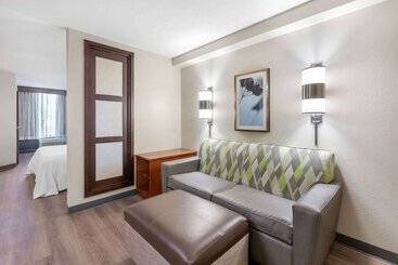 هتل Extended Stay America Premier Suites  Pittsburgh  Cranberry Township  I76