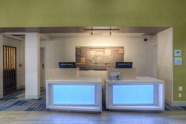 هتل Holiday Inn Express & Suites Tempe By Ihg