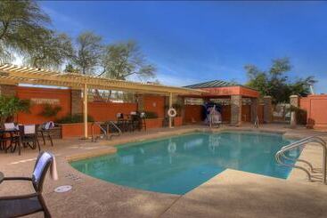 هتل Holiday Inn Express & Suites Tempe By Ihg