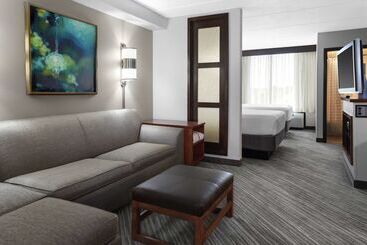 هتل Hyatt Place Louisville East