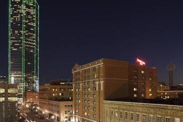 هتل Springhill Suites By Marriott Dallas Downtown / West End