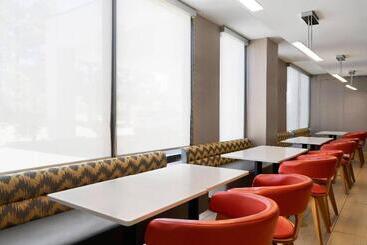 هتل Springhill Suites By Marriott Flagstaff