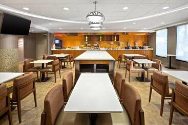 هتل Springhill Suites By Marriott Flagstaff