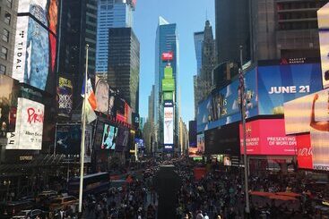 Square Hotel At Times Square