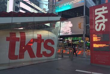 Square Hotel At Times Square
