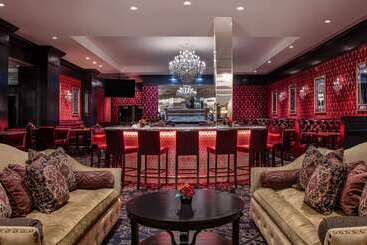 هتل The Antlers, A Wyndham