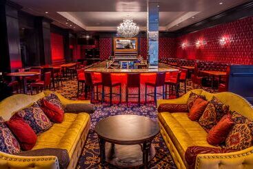 هتل The Antlers, A Wyndham