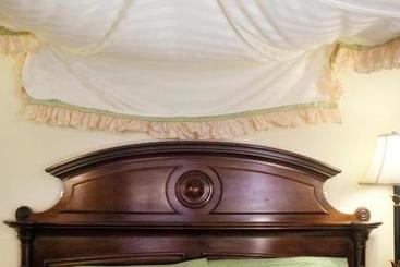 هتل The Australian Walkabout Inn Bed & Breakfast