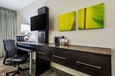 Oasis Hotel & Conv. Center, Ascend Hotel Collection