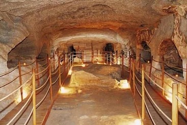 تختخواب و صبحانه Konstantinos