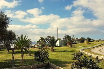 تختخواب و صبحانه Konstantinos