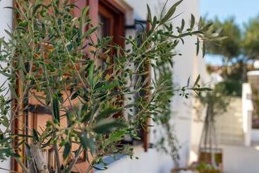 تختخواب و صبحانه Konstantinos