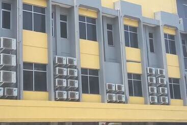 Ethan Hotel Cilincing Plaza