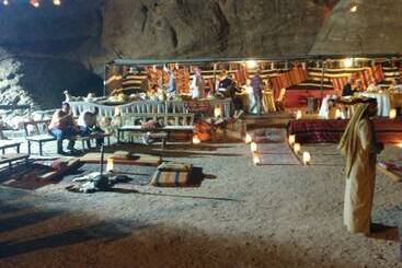 هتل Petra Mars Camp