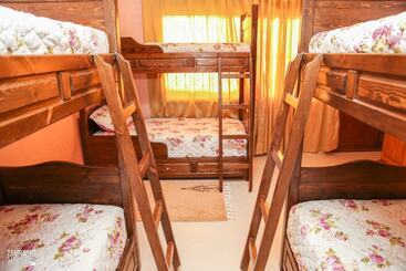پانسیون Tamraght House Bay