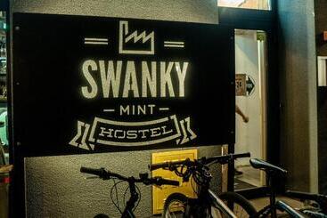 Stay Swanky Hostel