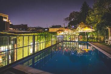 Stay Swanky Hostel