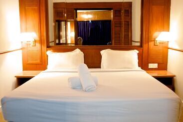 Homestay In Amber Court
