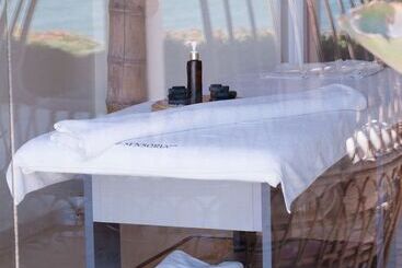 هتل La Crique Nature & Spa