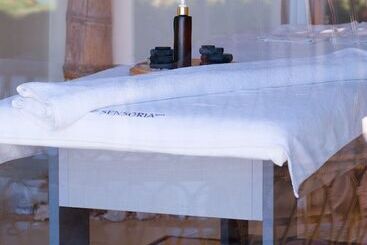 هتل La Crique Nature & Spa
