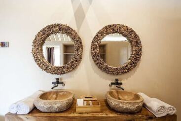 هتل La Crique Nature & Spa