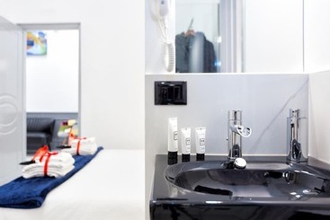 پانسیون Queen Palace Suites