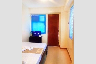 هتل Bakasyunan Inn Laoag