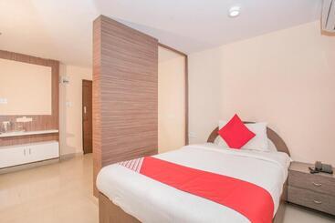 هتل Park Inn By Oyo Rooms