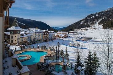 هتل The Residences At Sun Peaks Grand
