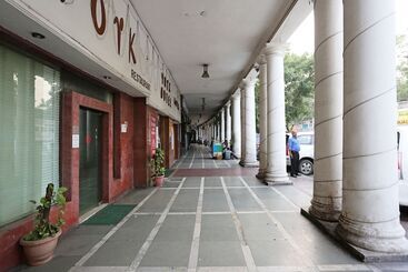 호텔 York By Oyo Rooms