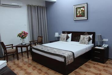 Majan Guest House L.l.c