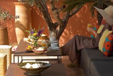 Riad Antara