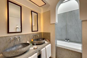 Riad Antara