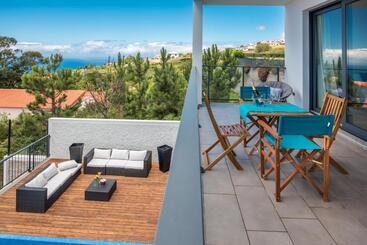 Villa Enjoy   By Lovelystay