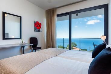 Villa Enjoy   By Lovelystay