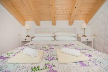 צימר Kalpic Suites & Villa