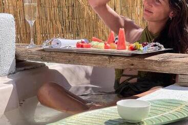 هتل Eco Beach And Magic Garden