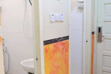 هتل Natol Homestay L.a