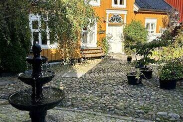 Toldgaarden Gjestegaard