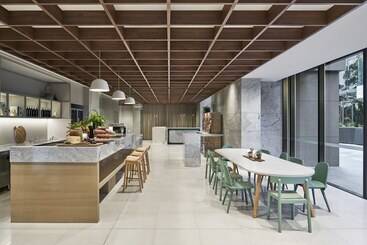 هتل Element Melbourne Richmond
