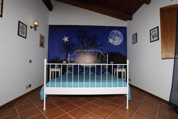 هتل روستایی Casale Farnesiana B&b