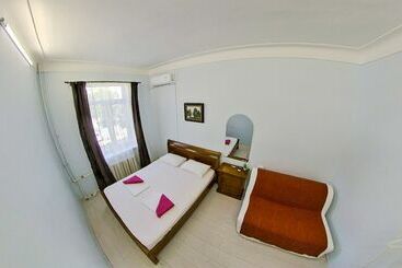 Telegraph Hostel