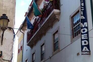 پانسیون Residencial Moeda