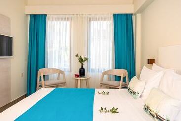 Airis Boutique Hotel & Suites   For Adults Only