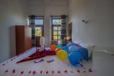 هاستل The Surf Access Guest House