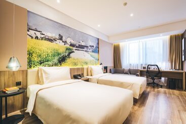 Atour Hotel Expo Center Yantai