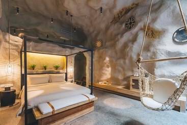 Atour Hotel Expo Center Yantai