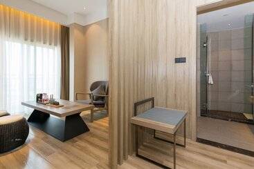 Atour Hotel Chongqing Hongyadong Riverview