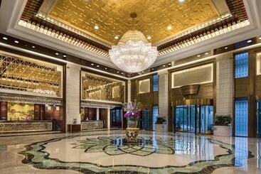هتل Crowne Plaza Deqing Moganshan By Ihg